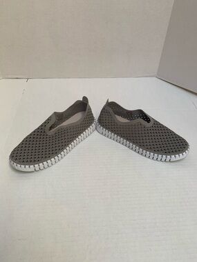 Ilse Jacobsen Gray Woman’s Size 8-8.5/39 Slip on Shoes